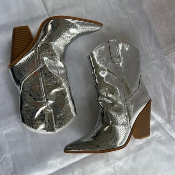 Cape Robbin Silver Snakeskin WESTERN BOOTS Stacked Heel BRAND NEW w/ BOX Size 10 - Picture 3 of 6